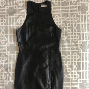 HOTT black mini-dress!